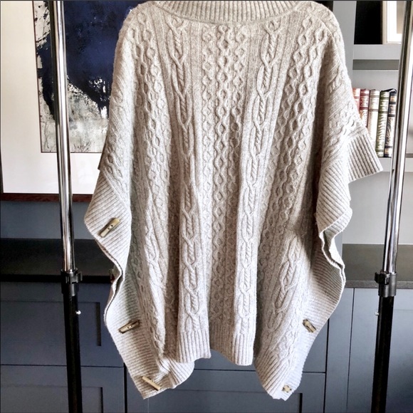 Chunky Knit Wool Cape XS - Picture 2 of 4